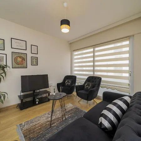 아파트 Flat Close To Duden Waterfalls With Shared Pool